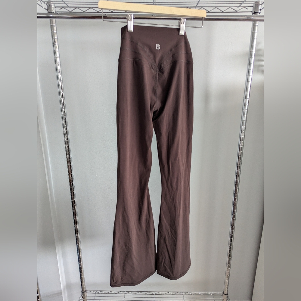 NWOT BuffBunny Foxy Flare Leggings (Chocolate Brown)